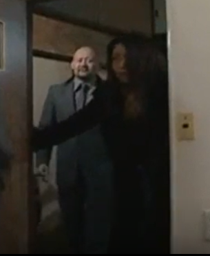 salah masuk kamar apartemen ART di jepang di sogrok sampai tembus mulut