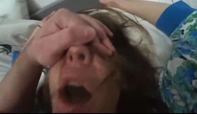 salah masuk kamar pas mabuk dan akhirnya di perkosa tapi tidak menolak karena enak