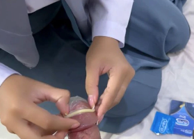 Sewa siswa menggunakan kondom (takut hamil)