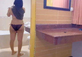 Coli Saat Ibu Tiri Kencing Berujung Kuajak Ngentot Karena Body Nya Seksi