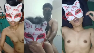 Pengalaman Pertama Gadis Pelajar 18 Tahun Memek Nya Masih Sempit